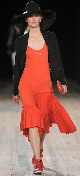 fig.: Y-3 spring/summer 2010 during the New York Fashion Week on 13 September 2009. 